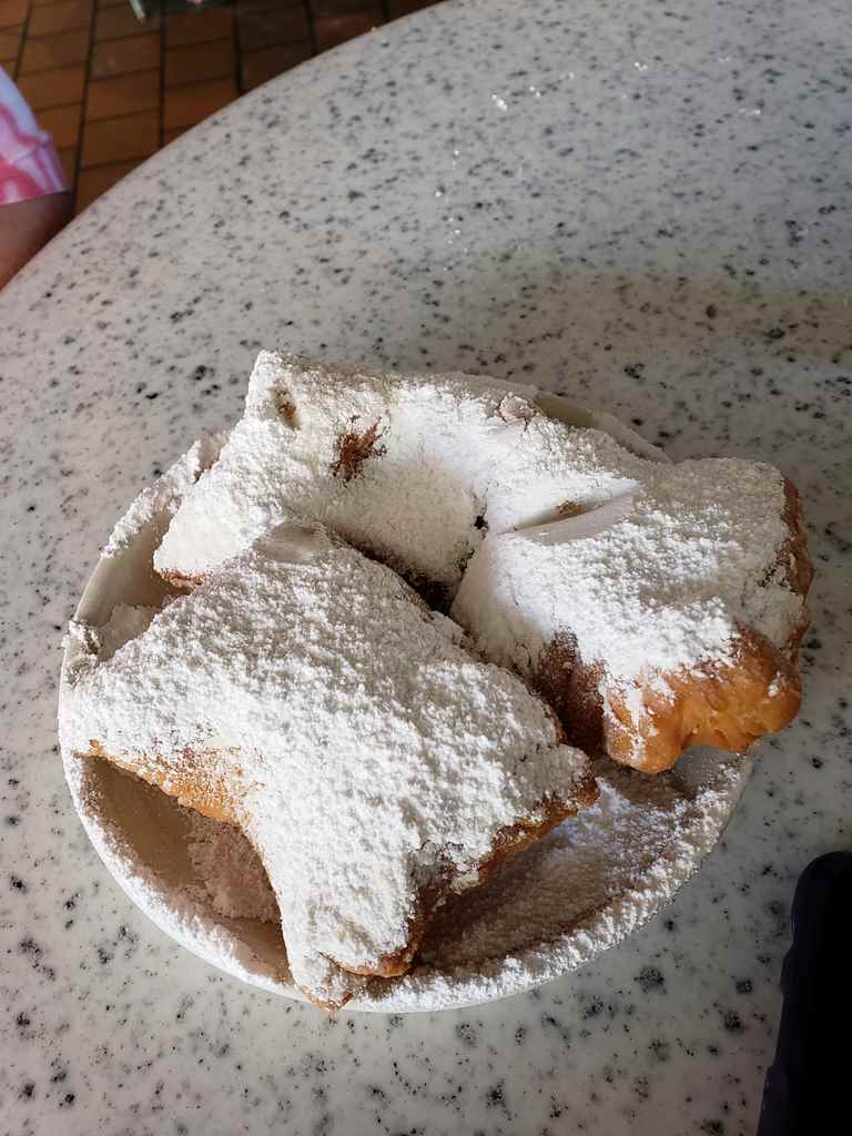 $2 for 3 Beignets